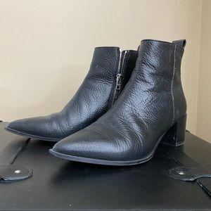 Everlane The Boss boots in black, size 8